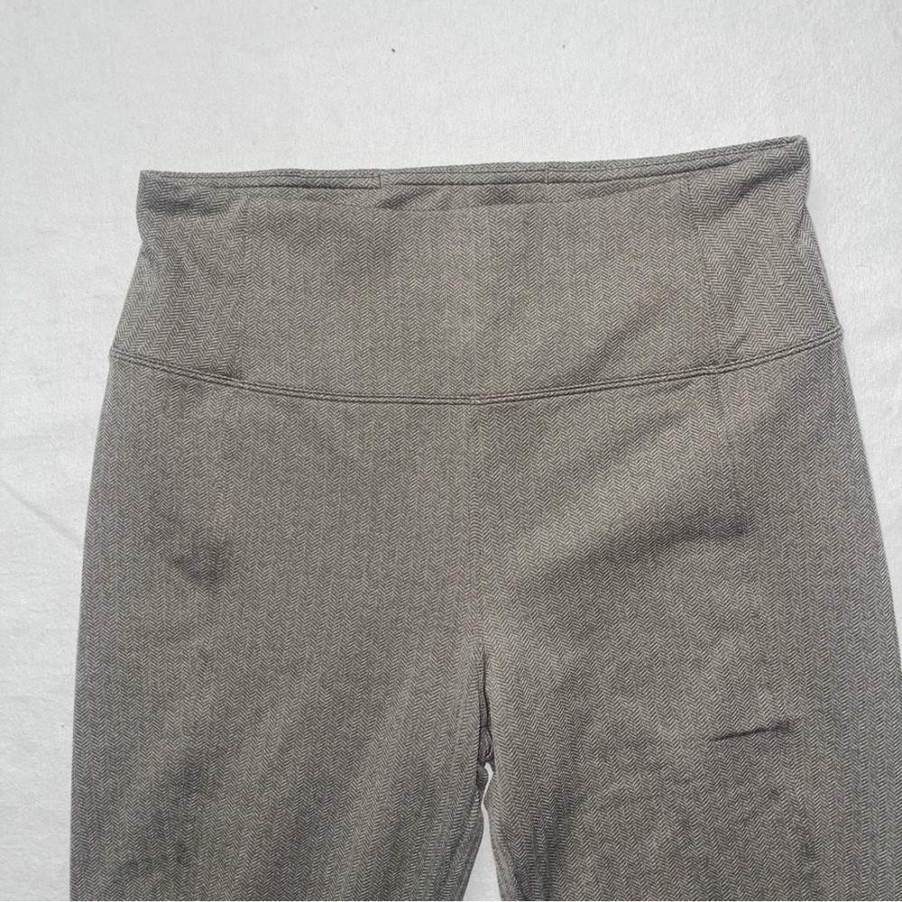 Athleta Gray Herringbone Leggings | Back Zip Pocket | Pull On Stretch Pants - Picture 3 of 13